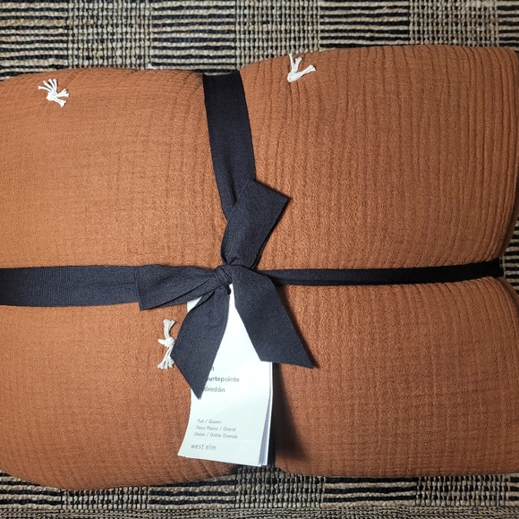 NWT WEST ELM DREAMY GAUZE COTTON QUILT - Picture 4 of 6